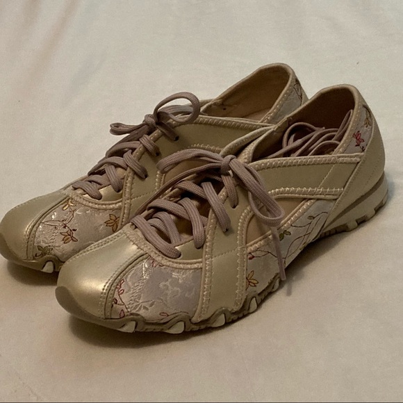 New Floral SKECHERS Metallic Waterlily Lace Ups - Picture 4 of 14